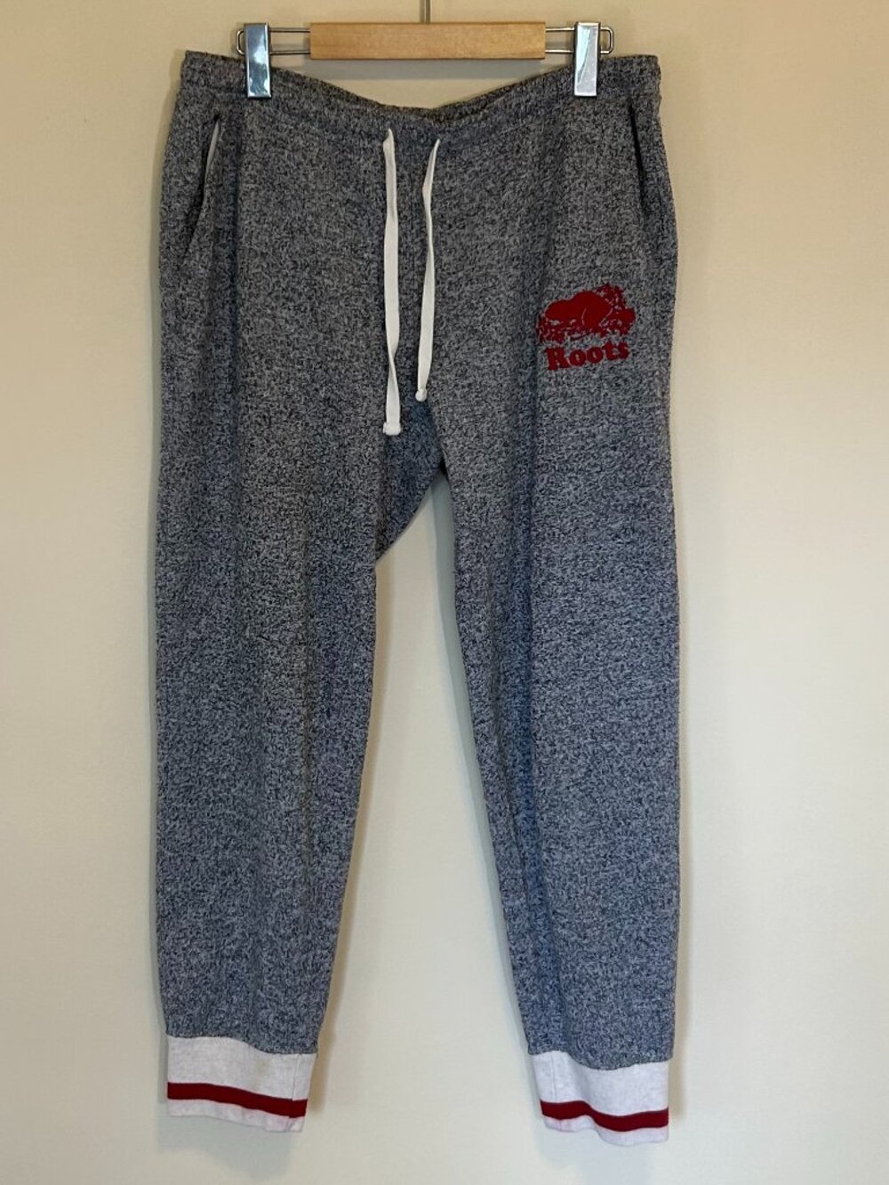 Roots Cabin Joggers Heathered Grey with Red Logo and Striped Cuff Size L